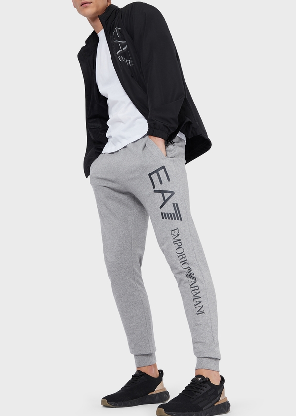 Ea7 jogger sales