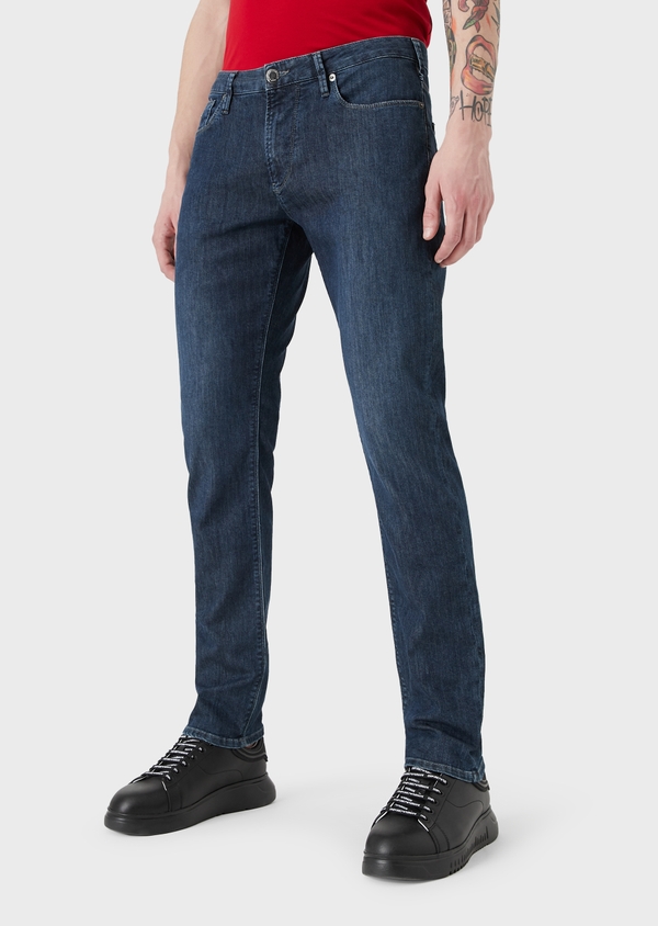 Emporio armani jeans slim fit 2025