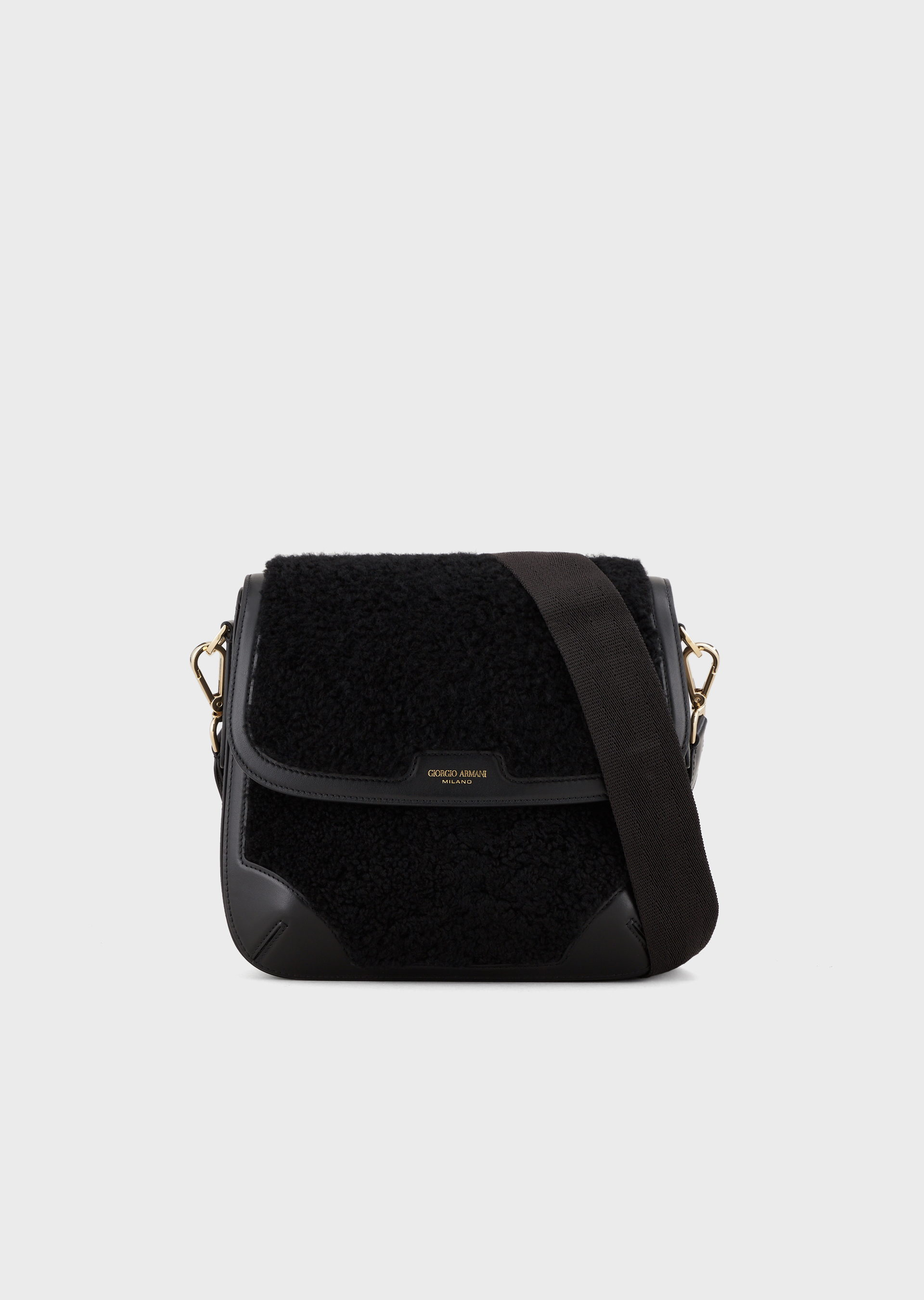 Bolsa Giorgio Armani Neve em shearling e couro